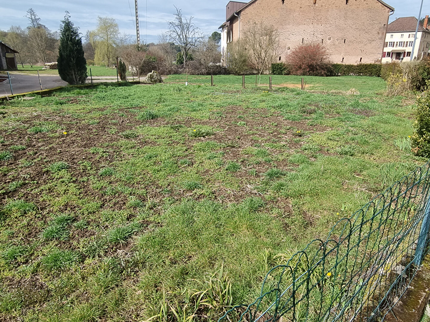Photo Terrain à bâtir borné et non viabilisé de 680 m² image 2/6