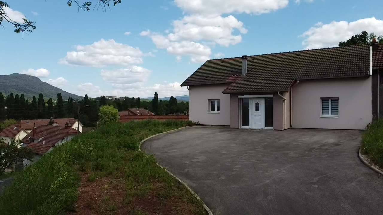 Photo Maison Saint Die Des Vosges de 126 m2 avec combles aménageables image 2/6