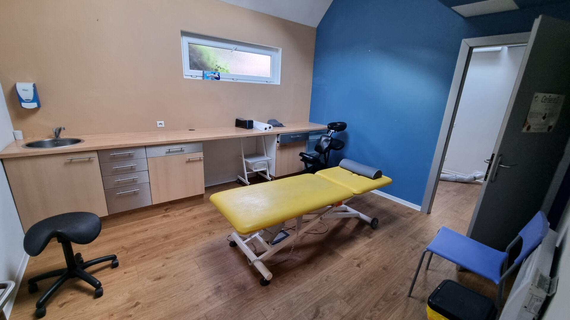 Photo Local professionnel Saint Die Des Vosges 10 pièce(s) 300 m2 image 3/6