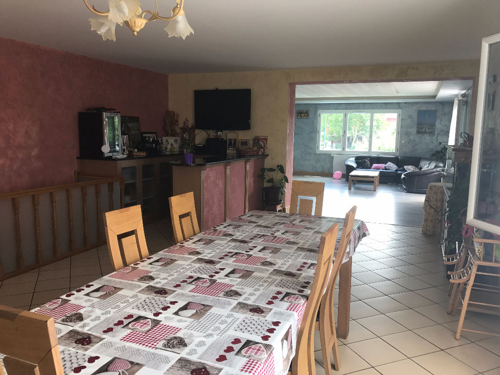 Photo Maison de 190m2 sur Bron image 2/5