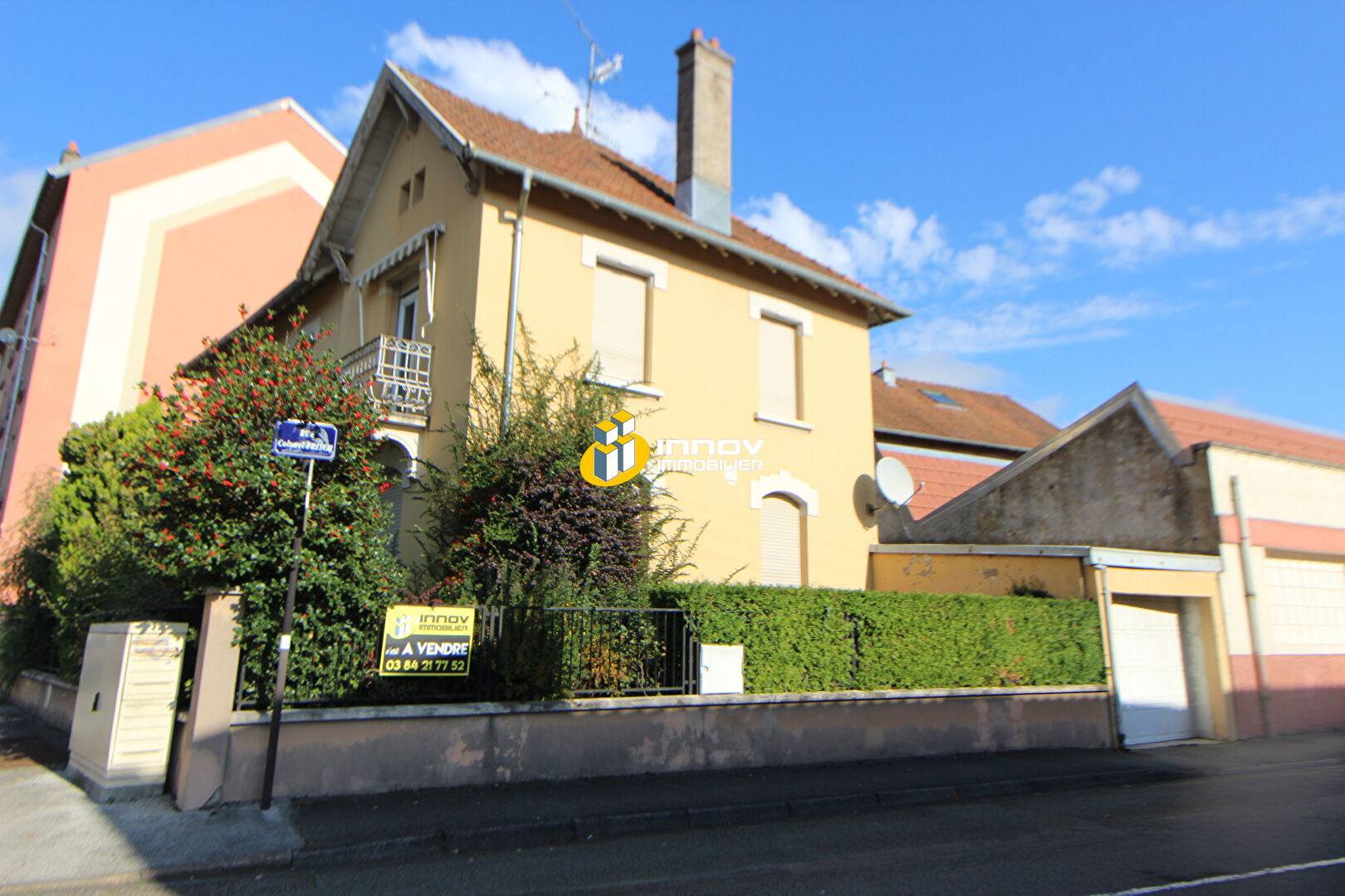 Photo Maison de caractère des années 30 - Belfort 9 pièce(s) 174 m2 image 2/6