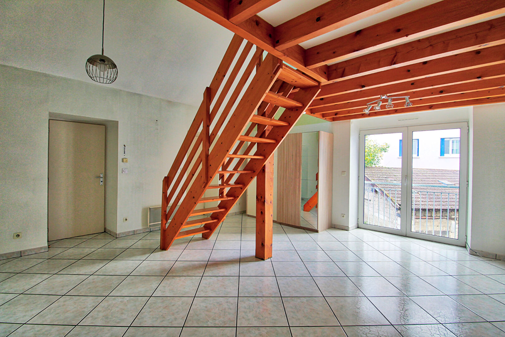 Appartement T2 en duplex quartier St-Claude