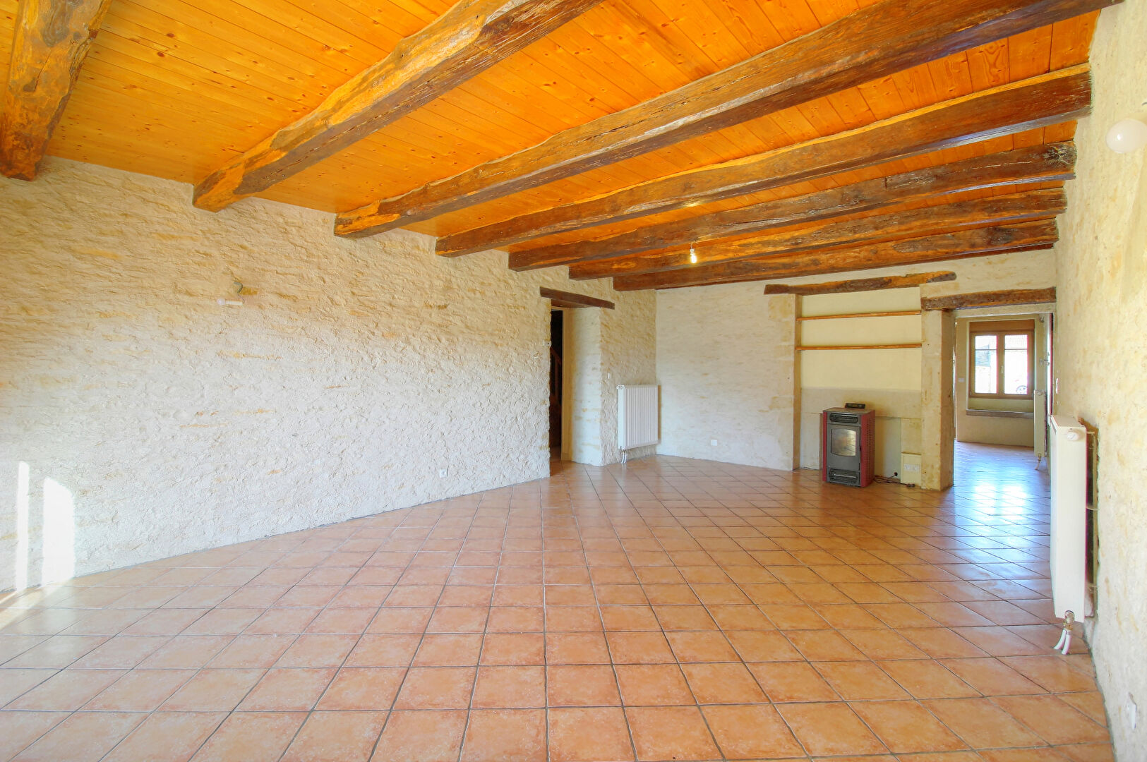 Photo Fontaine Française - Maison T7 avec Jardin et dépendances image 4/6