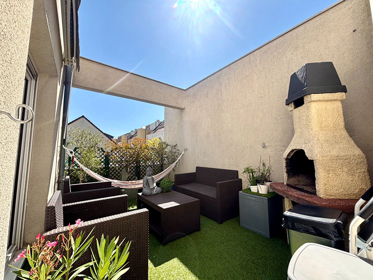 Dijon - Port du Canal - Duplex dernier étage avec terrasse !