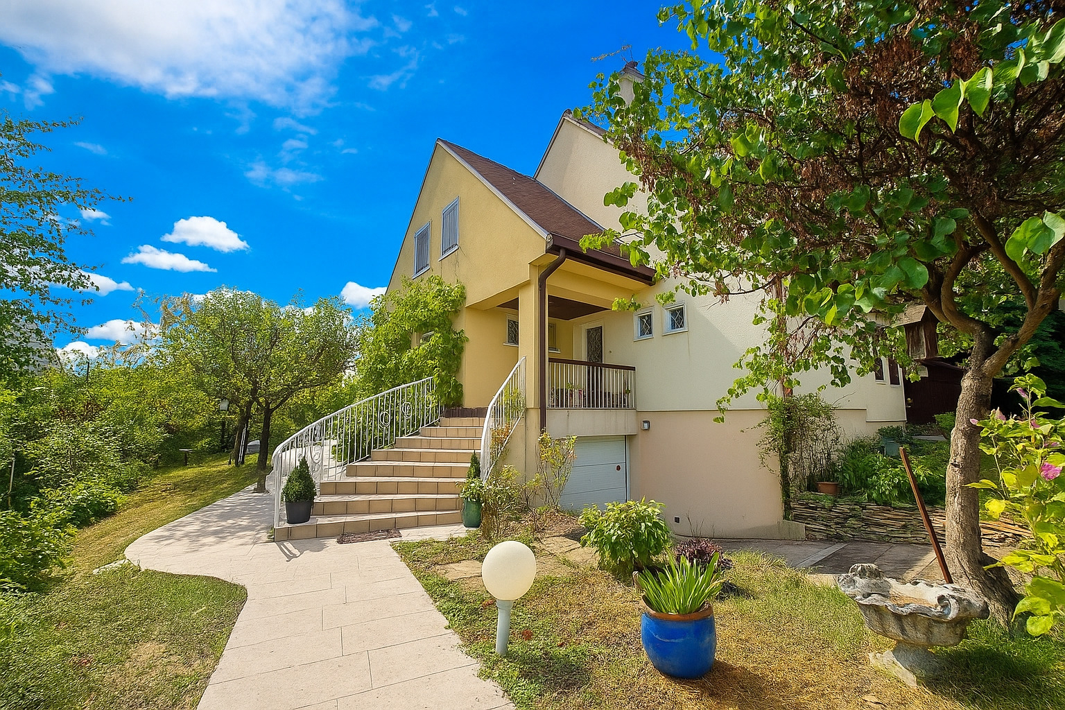 Photo Fontaine Lès Dijon Maison T7 image 1/6