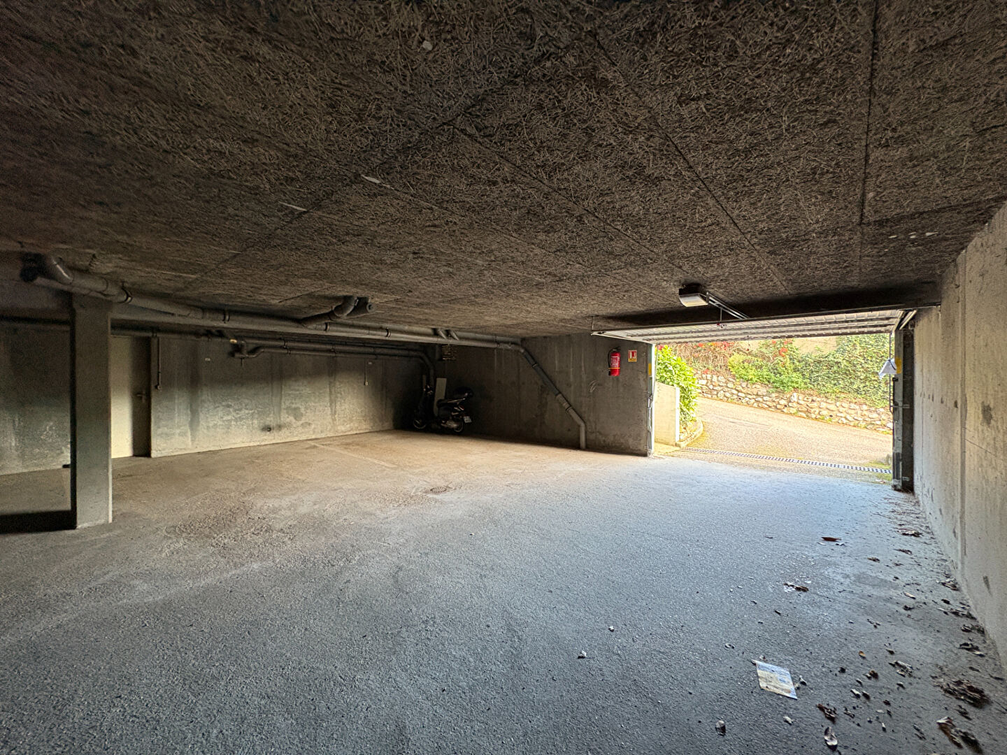 Photo EN EXCLUSIVITÉ PARKING MONT SAINT AIGNAN image 4/4