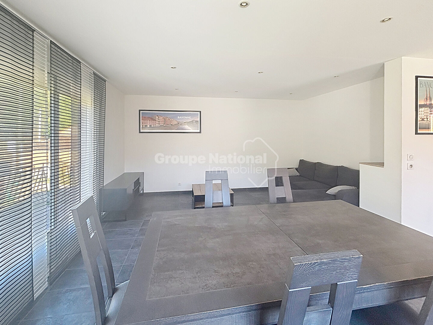 Photo A VENDRE / PEGOMAS / APPARTEMENT 4P / 97.86m² image 2/6