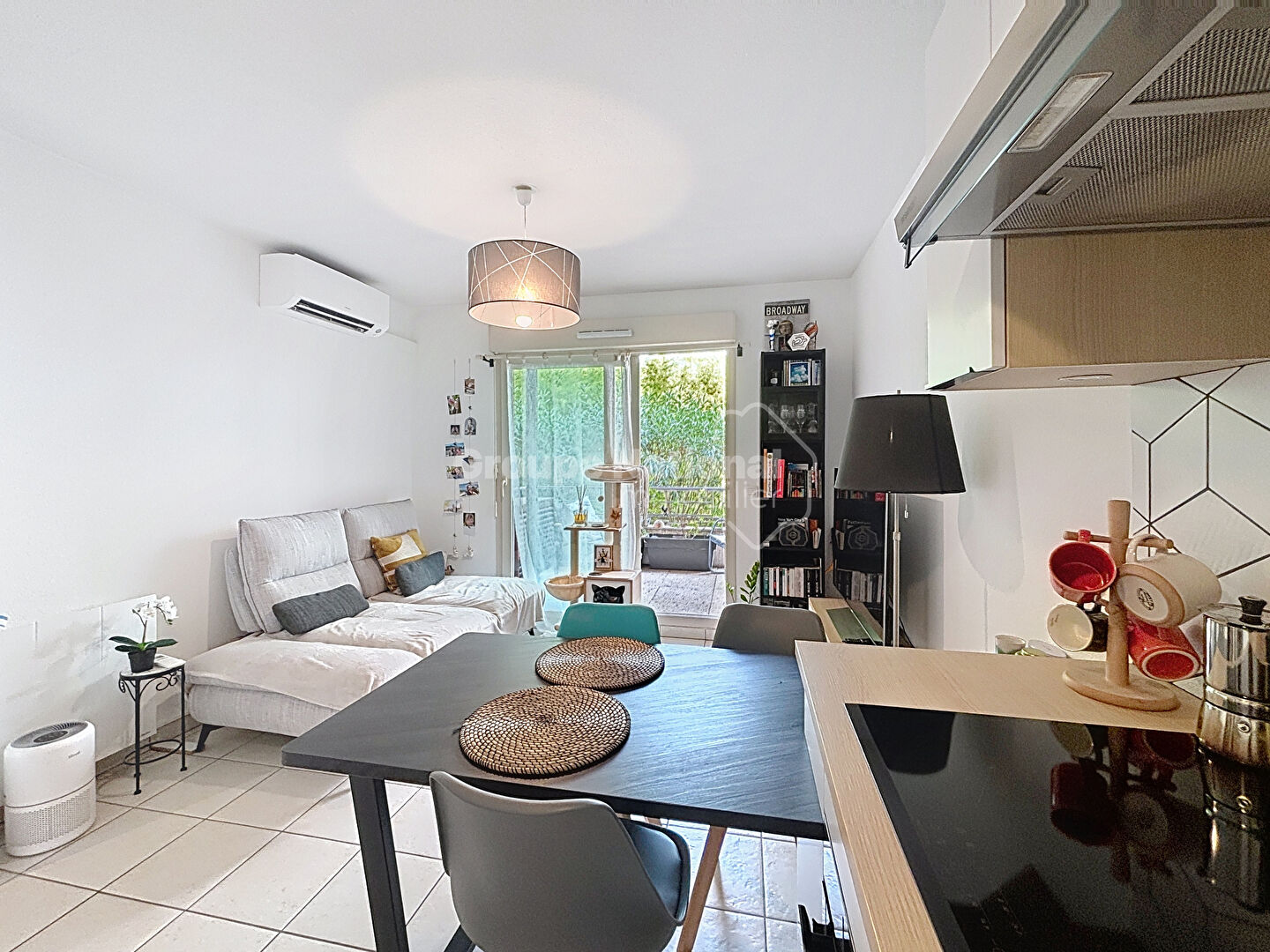 A vendre : Appartement  Antibes 2 pièces 36 m2+ 2 stationnements