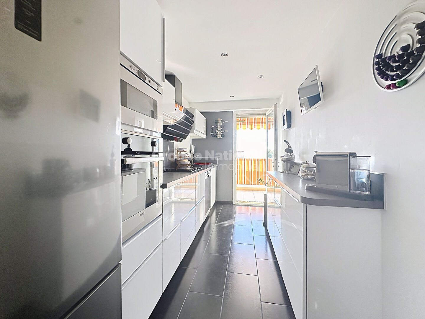 Photo Appartement Saint Laurent Du Var 2 pièce(s) 62 m2 image 3/6