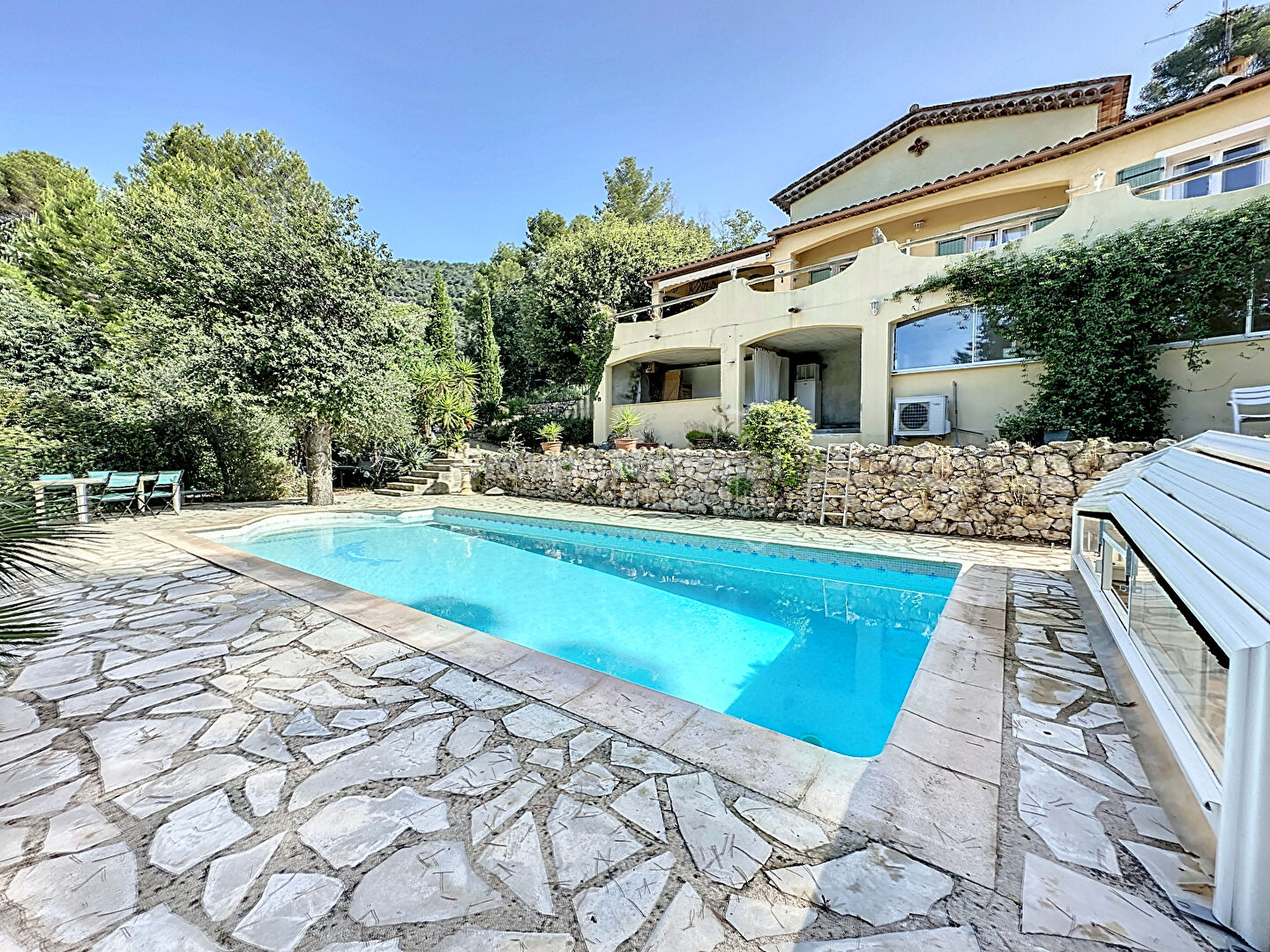 Agence immobilière de AGRESTA IMMOBILIER GNIMMO - Eric Immo