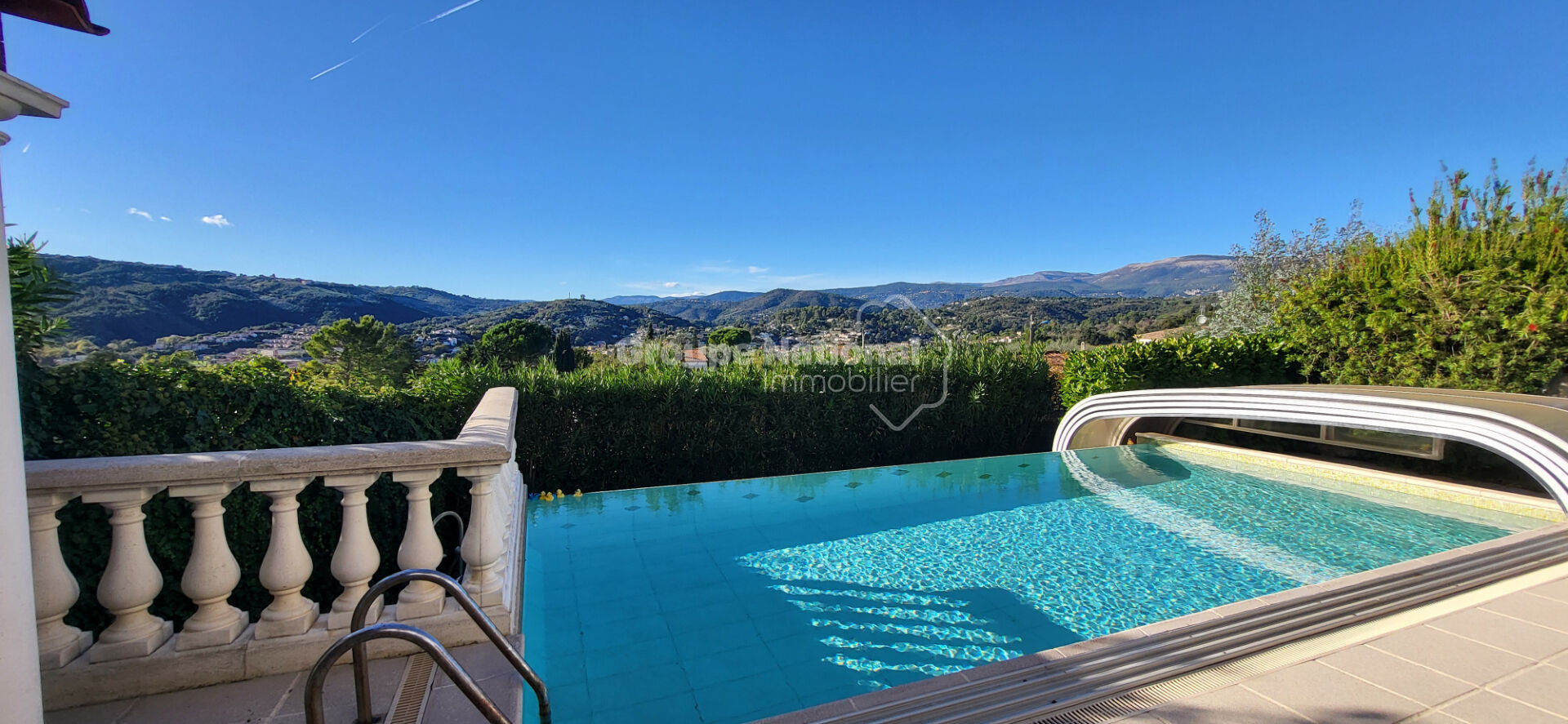 Maison individuelle Pegomas 4 pièce(s) 105 m2 - 420m2 de terrain avec piscine