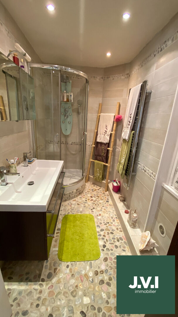 Photo A VENDRE APPARTEMENT MONTMORENCY - 5 pièce(s) - 113 m2 image 5/6