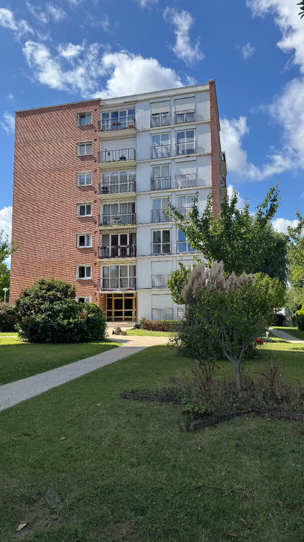 Agence immobilière de 
 J.V.I. - JVI Enghien-les-Bains 
