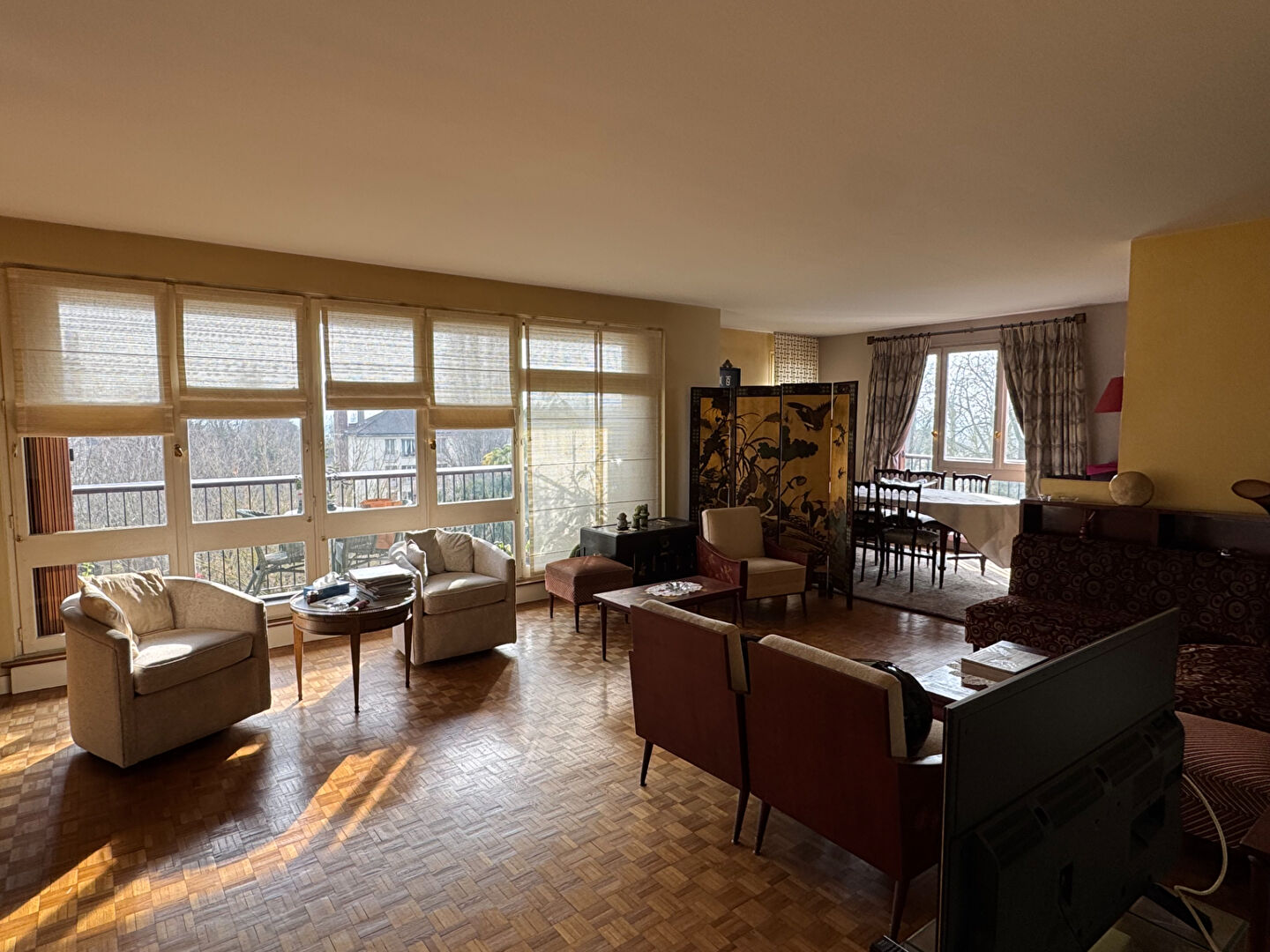 Agence immobilière de 
 J.V.I. - JVI Enghien-les-Bains 
