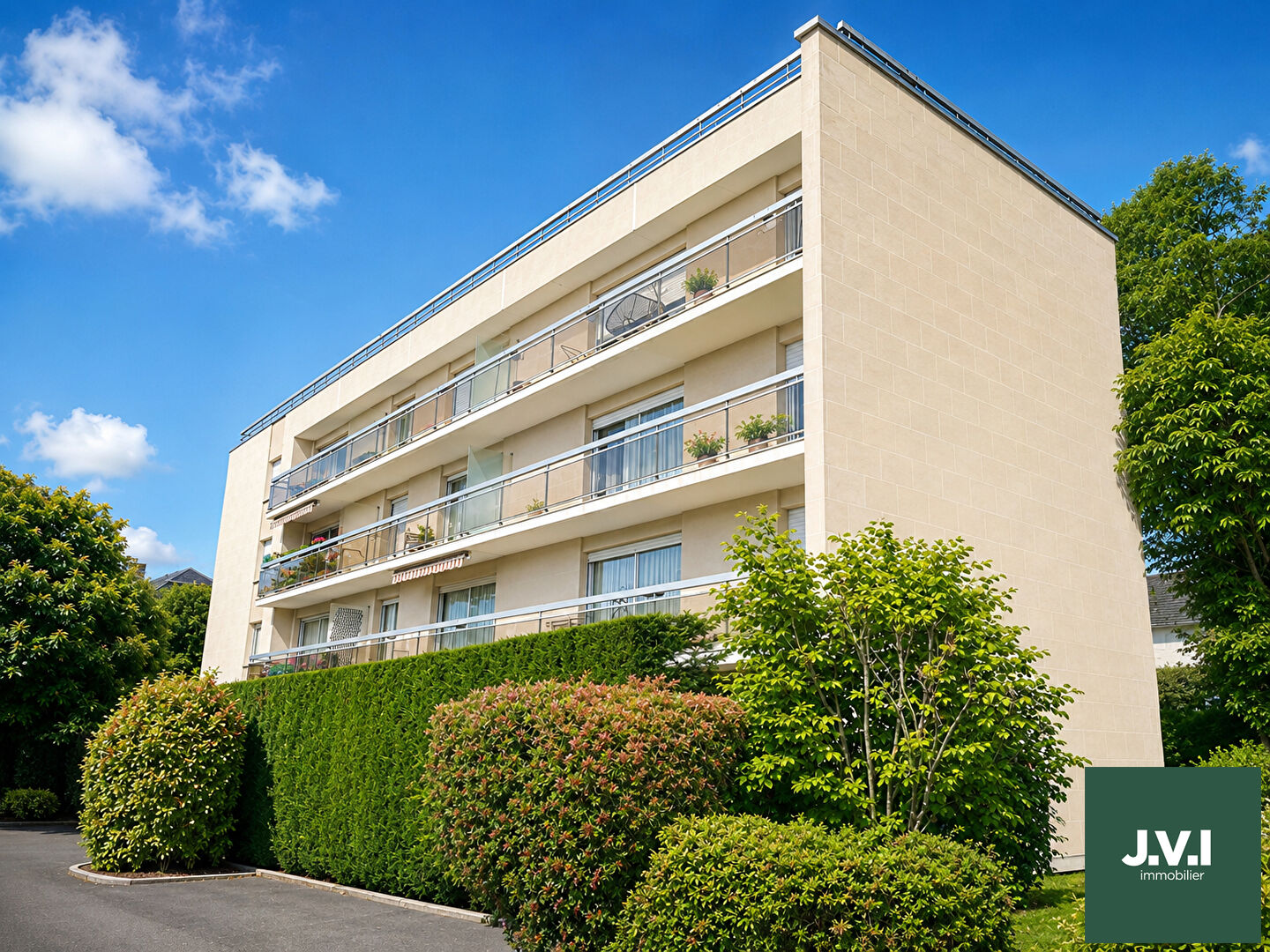 Agence immobilière de 
 J.V.I. - JVI MONTMORENCY 
