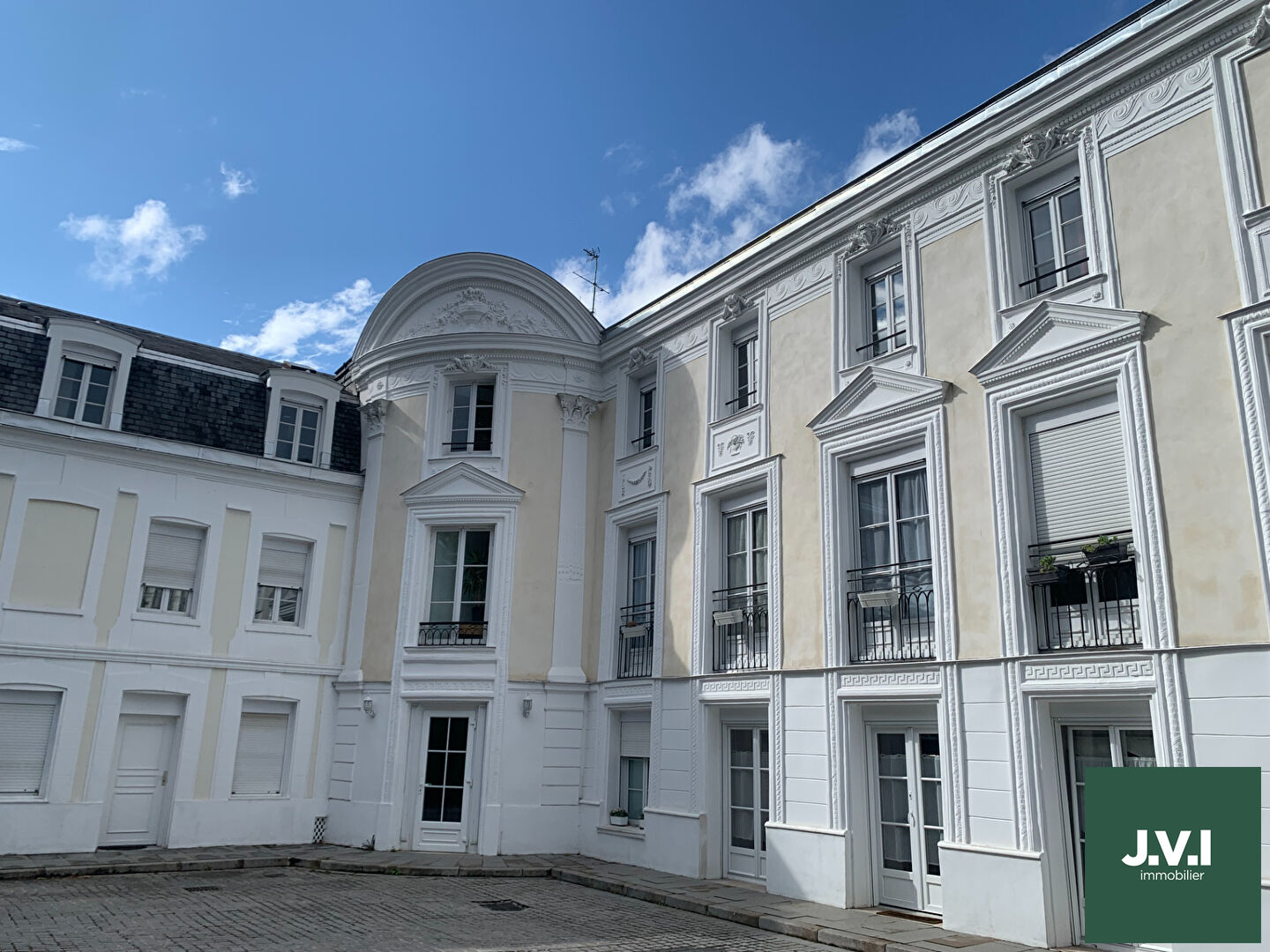 A VENDRE Appartement Groslay 1 pièce(s) 47 m2