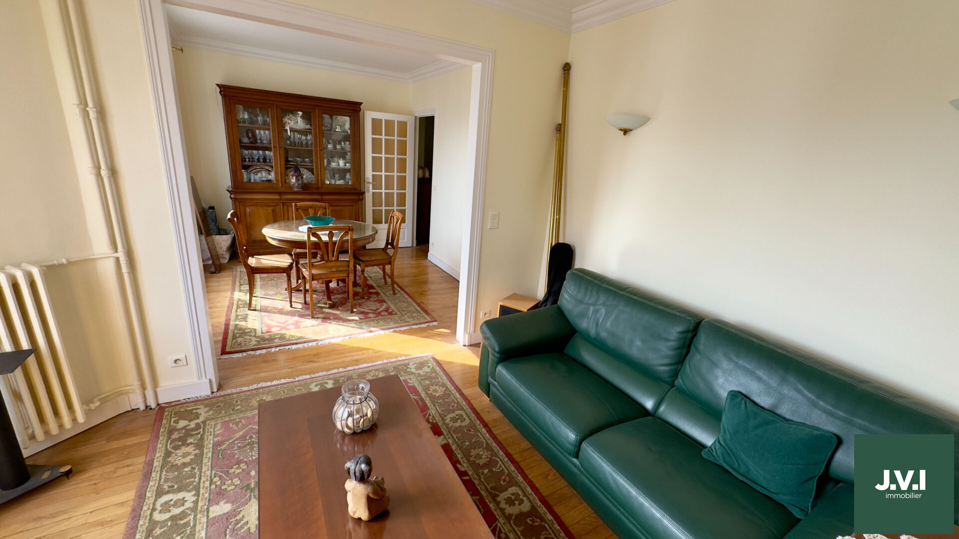 Agence immobilière de 
 J.V.I. - JVI Enghien-les-Bains 
