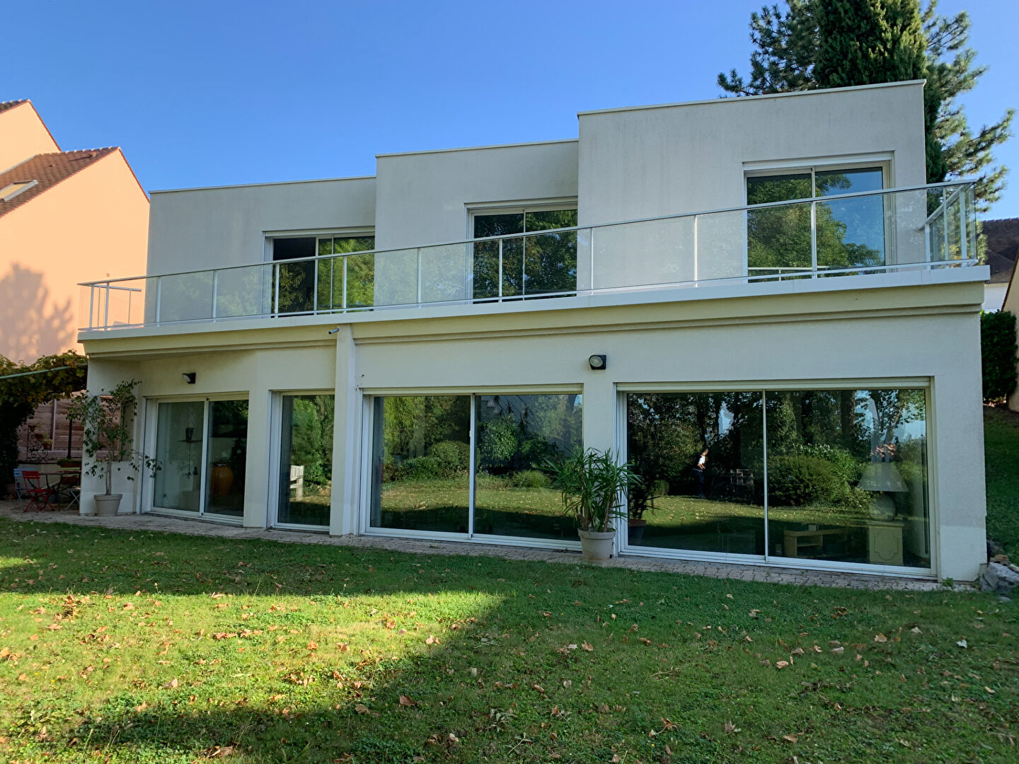 Agence immobilière de 
 J.V.I. - JVI MONTMORENCY 
