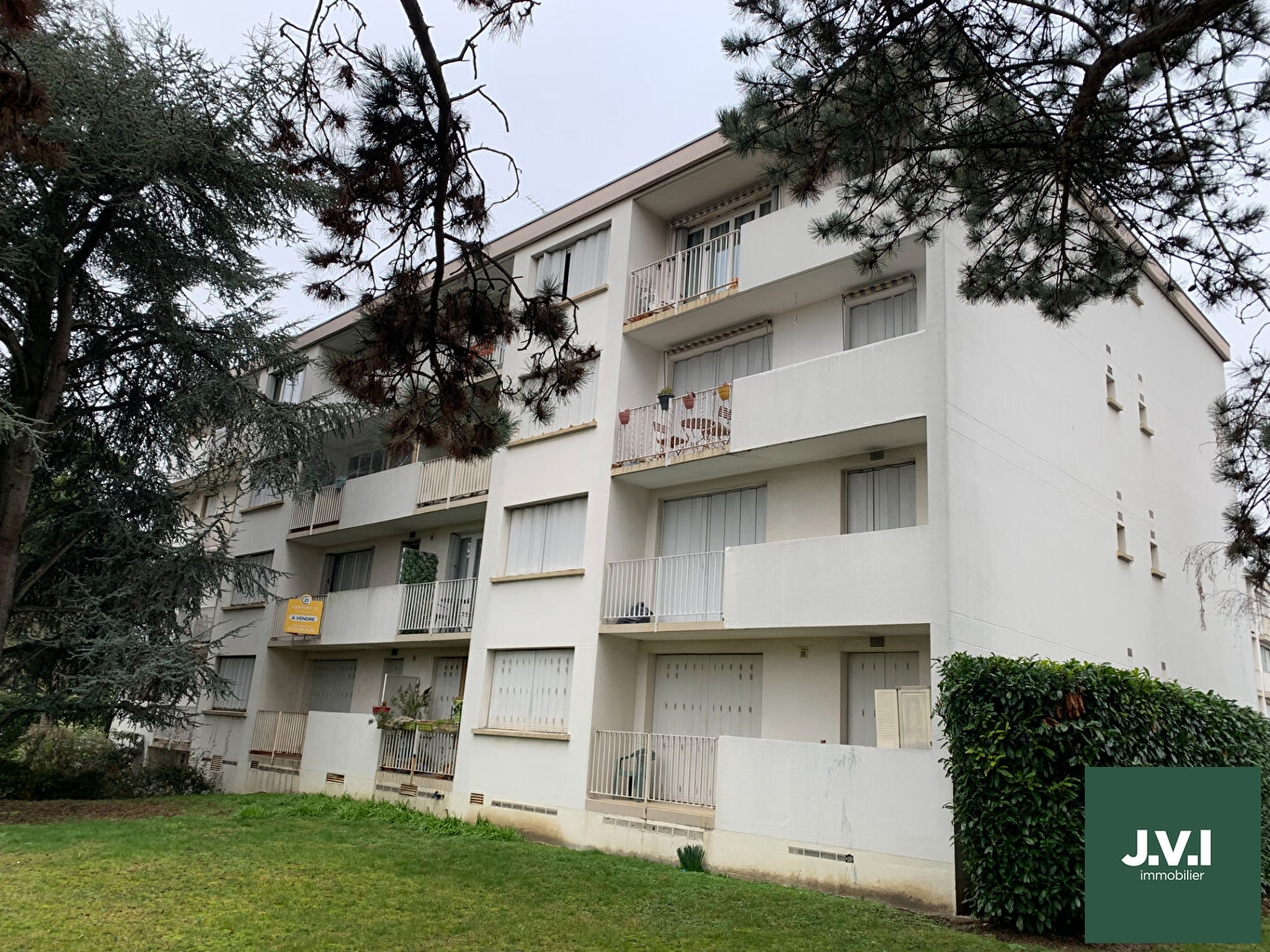 Agence immobilière de 
 J.V.I. - JVI MONTMORENCY 
