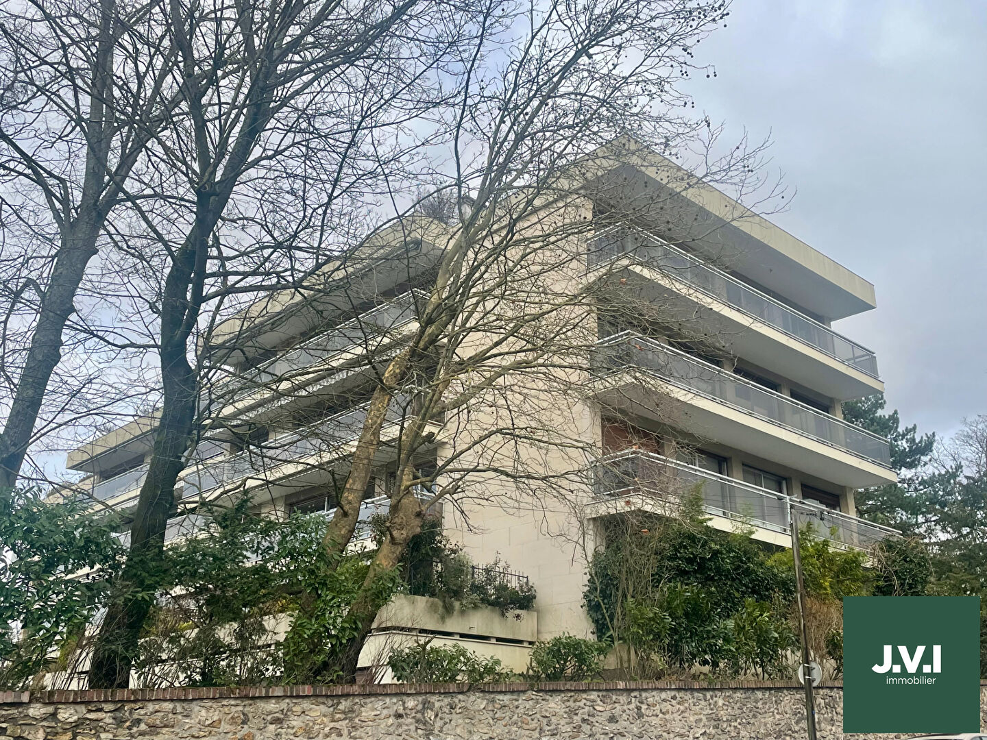 Agence immobilière de 
 J.V.I. - JVI MONTMORENCY 
