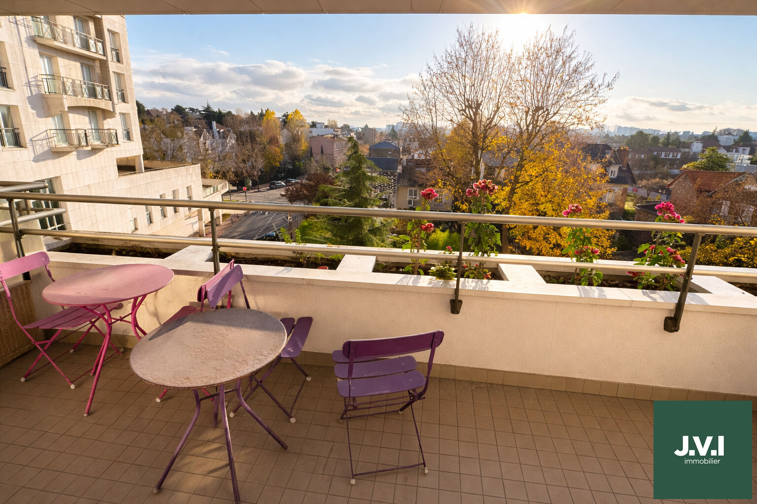 Agence immobilière de 
 J.V.I. - JVI Enghien-les-Bains 
