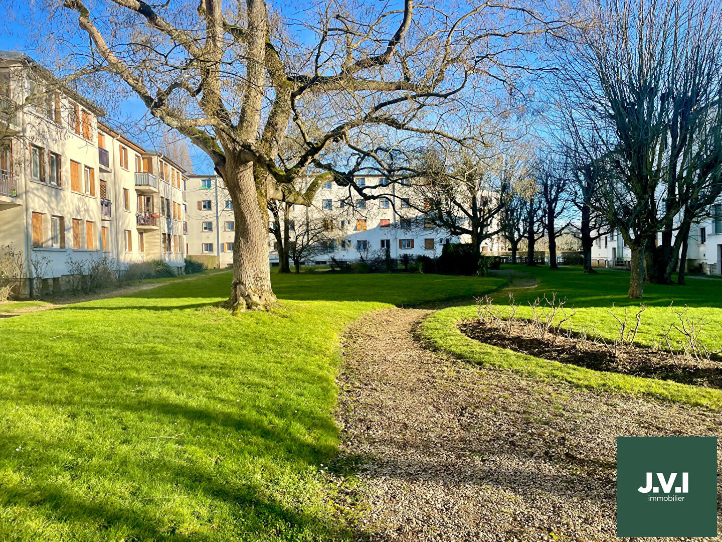 Agence immobilière de 
 J.V.I. - JVI MONTMORENCY 
