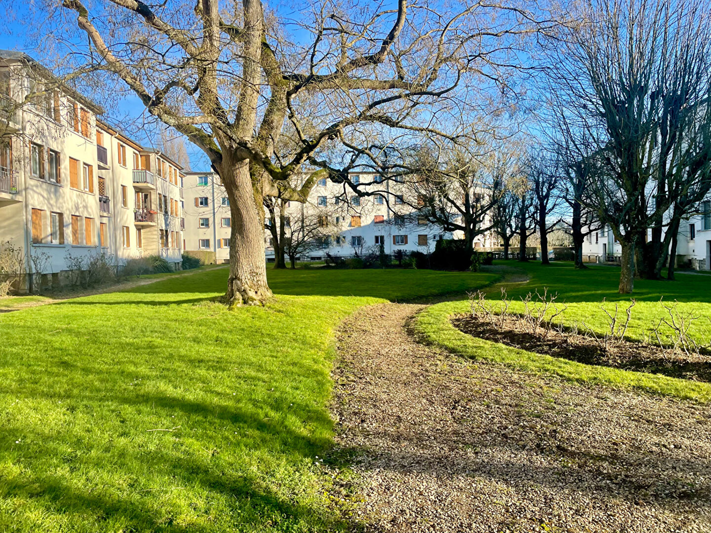 Agence immobilière de 
 J.V.I. - JVI MONTMORENCY 
