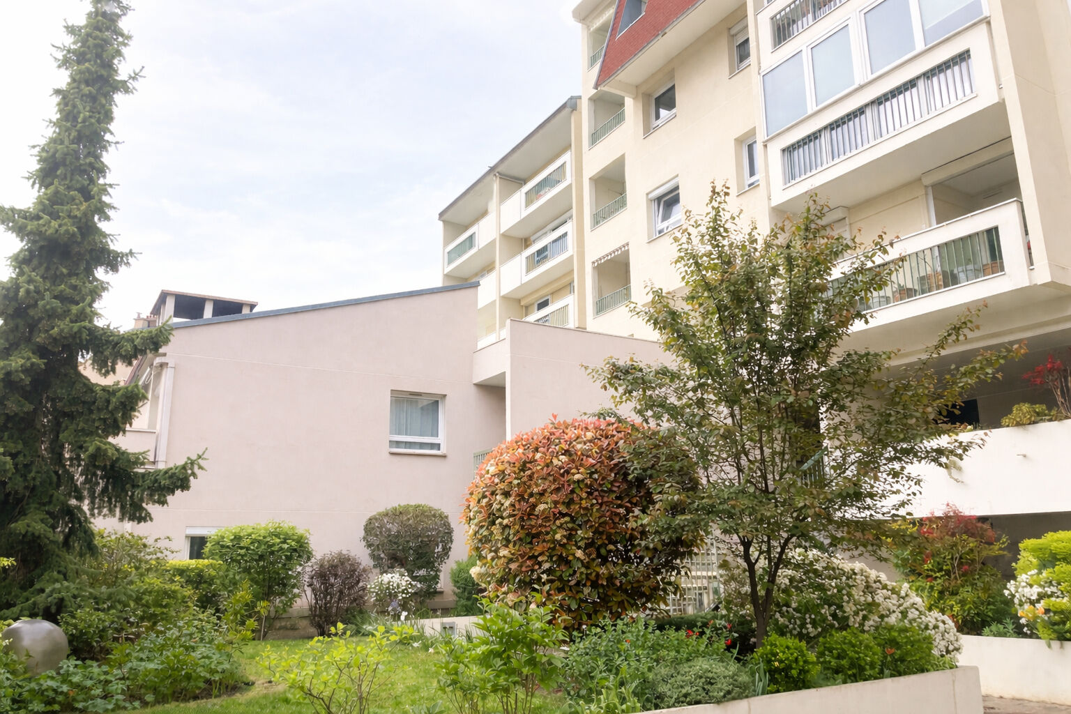 Agence immobilière de 
 J.V.I. - JVI MONTMORENCY 
