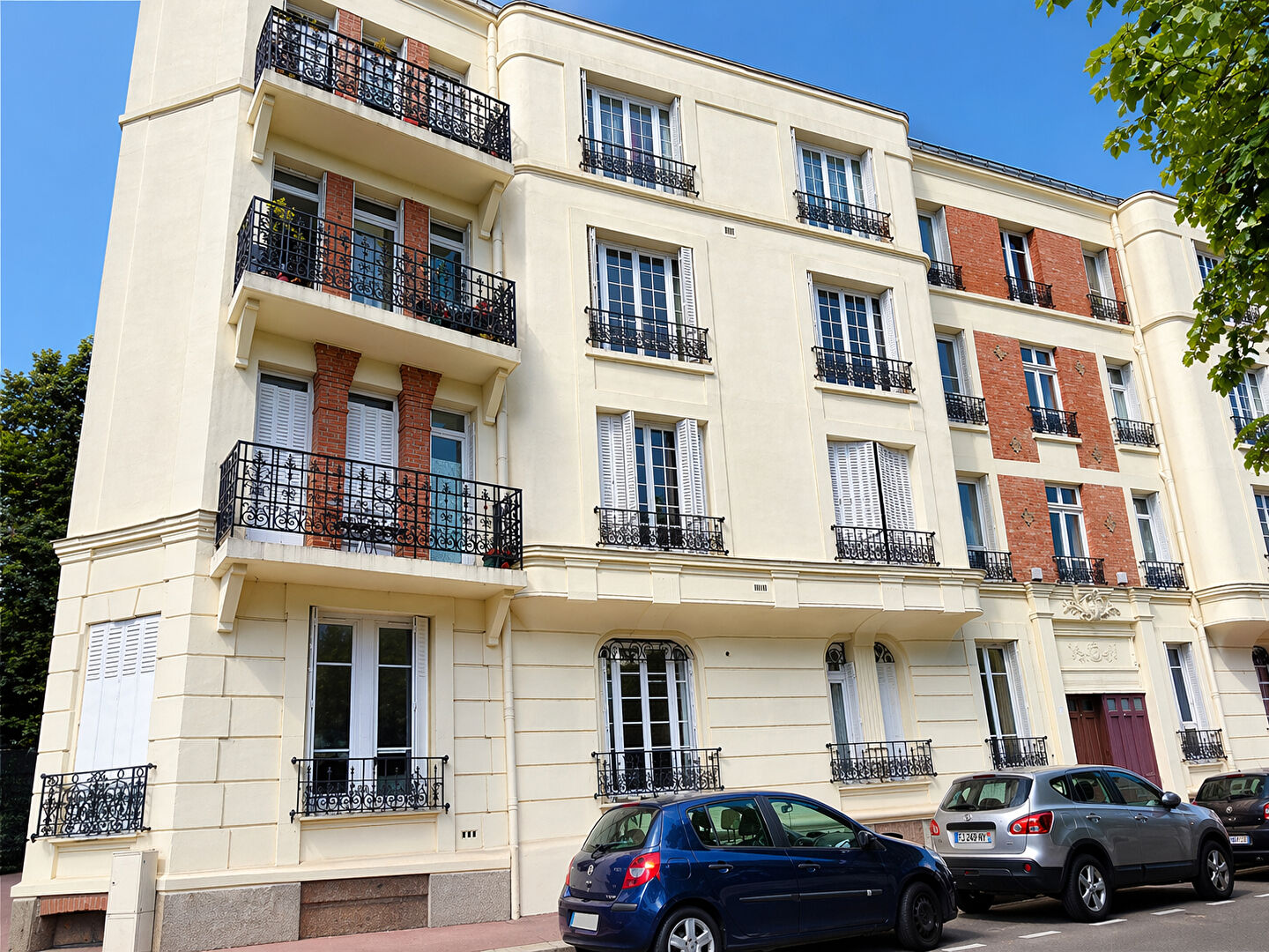 Agence immobilière de 
 J.V.I. - JVI Enghien-les-Bains 
