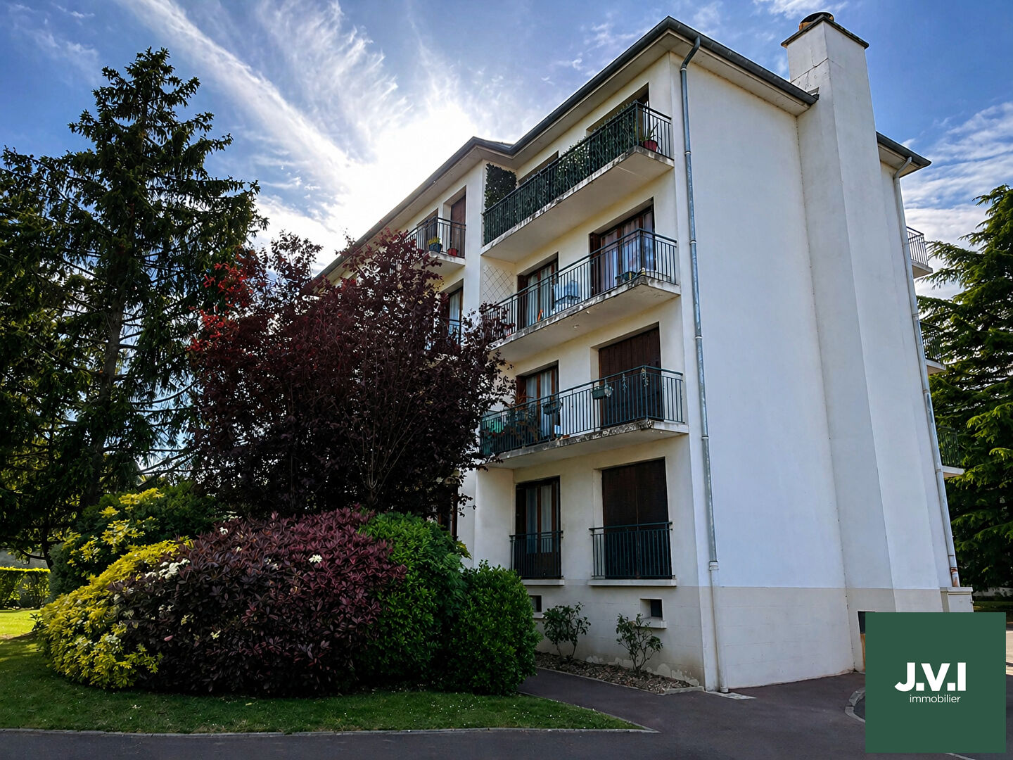 Agence immobilière de 
 J.V.I. - JVI MONTMORENCY 
