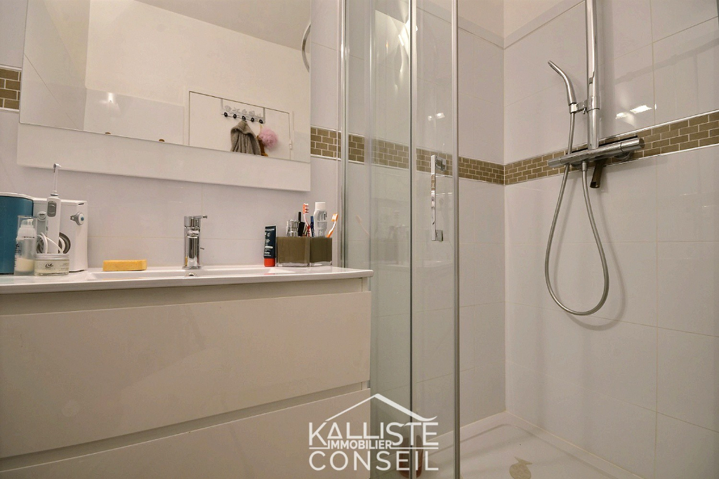 Vente Appartement de 2 pièces 56 m² - AJACCIO 20000 | KALLISTE CONSEIL - AR photo5
