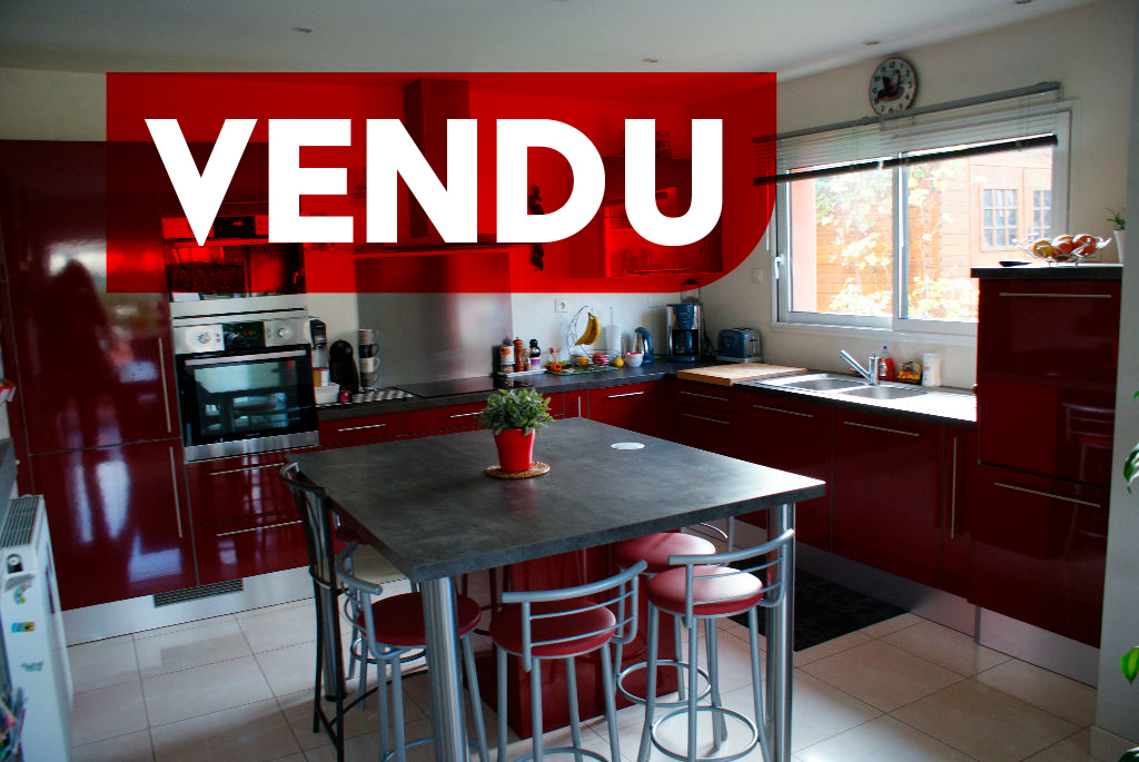 Maison Montfort Sur Meu 7 pièce(s) 149.17 m2