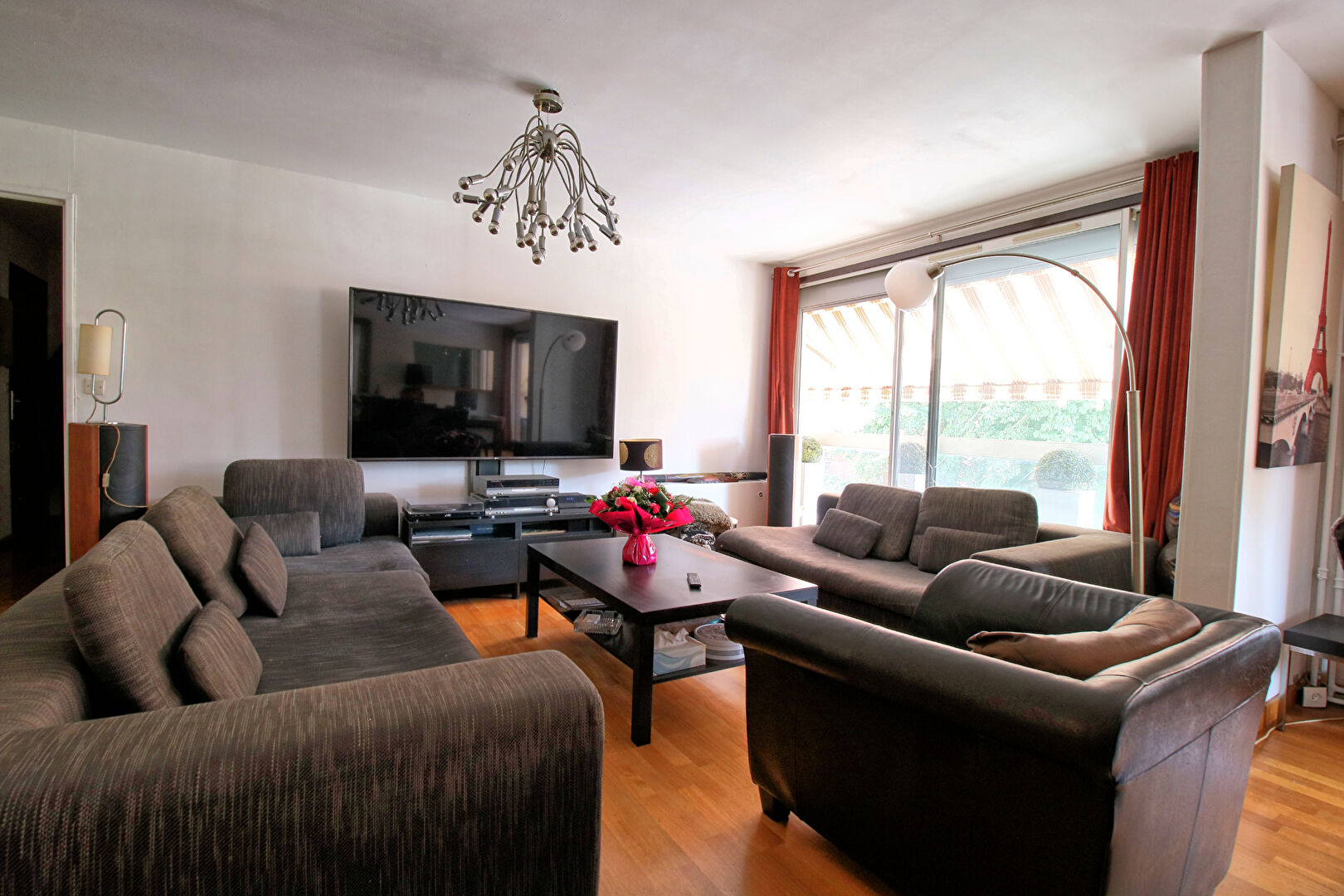 A VENDRE - BEL APPARTEMENT 4 PIECES - GARAGE - BALCON