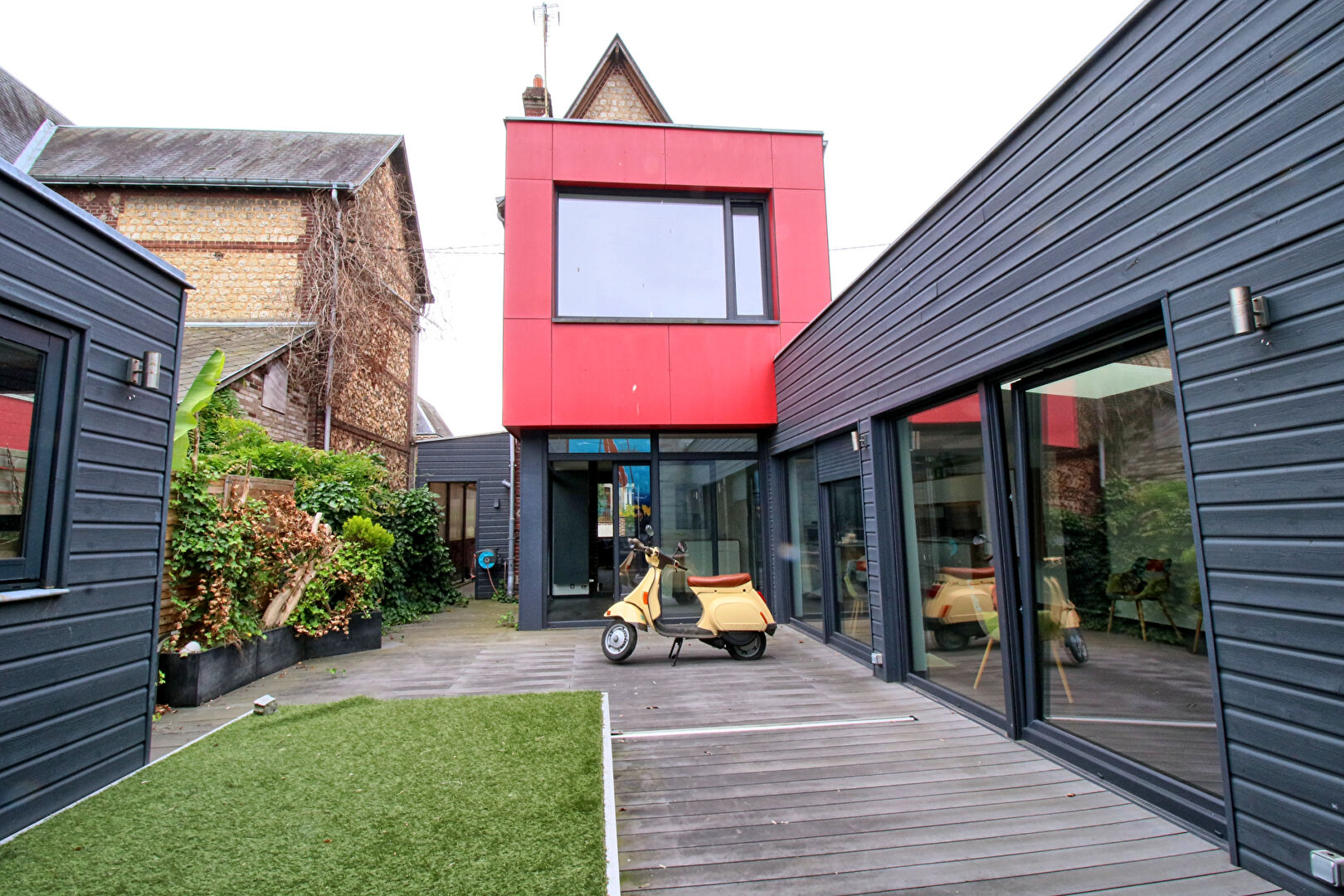 Photo À vendre - Belle maison familiale avec extension, jardin et piscine - Rouen, secteur Jardin des Plantes image 3/6