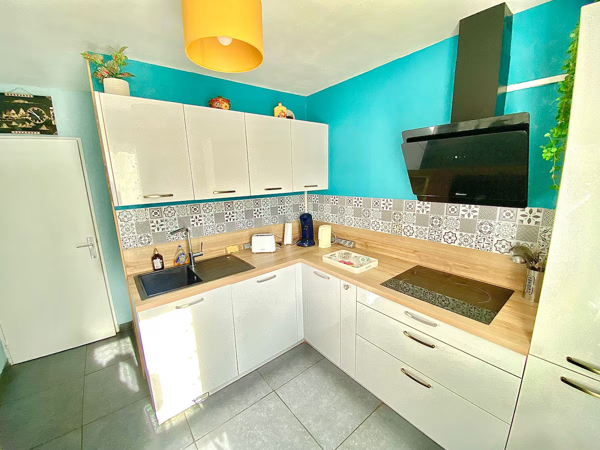 Photo À vendre - Duplex 4 chambres avec garage, résidence sécurisée - Rive Gauche, Rouen image 2/6