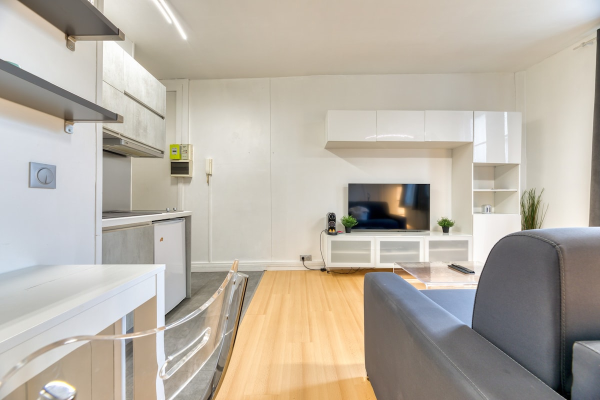 Photo A LOUER - STUDIO HYPER CENTRE image 3/5