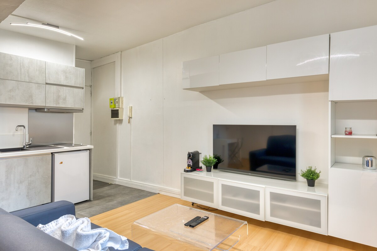 Photo A LOUER - STUDIO HYPER CENTRE image 4/5