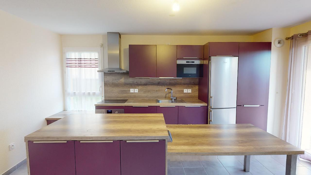 Photo Bel appartement, spacieux et lumineux, au calme -  4 pièces, 3 chambres, stationnements. image 3/6