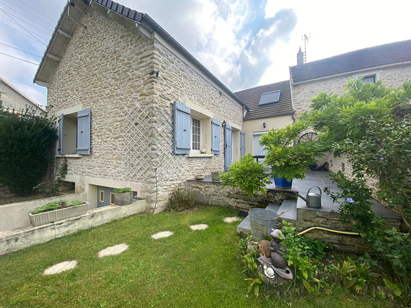 Maison de charme à Fontenay-Saint-Père - 7 pièces - 160 m² - terrain 694 m²