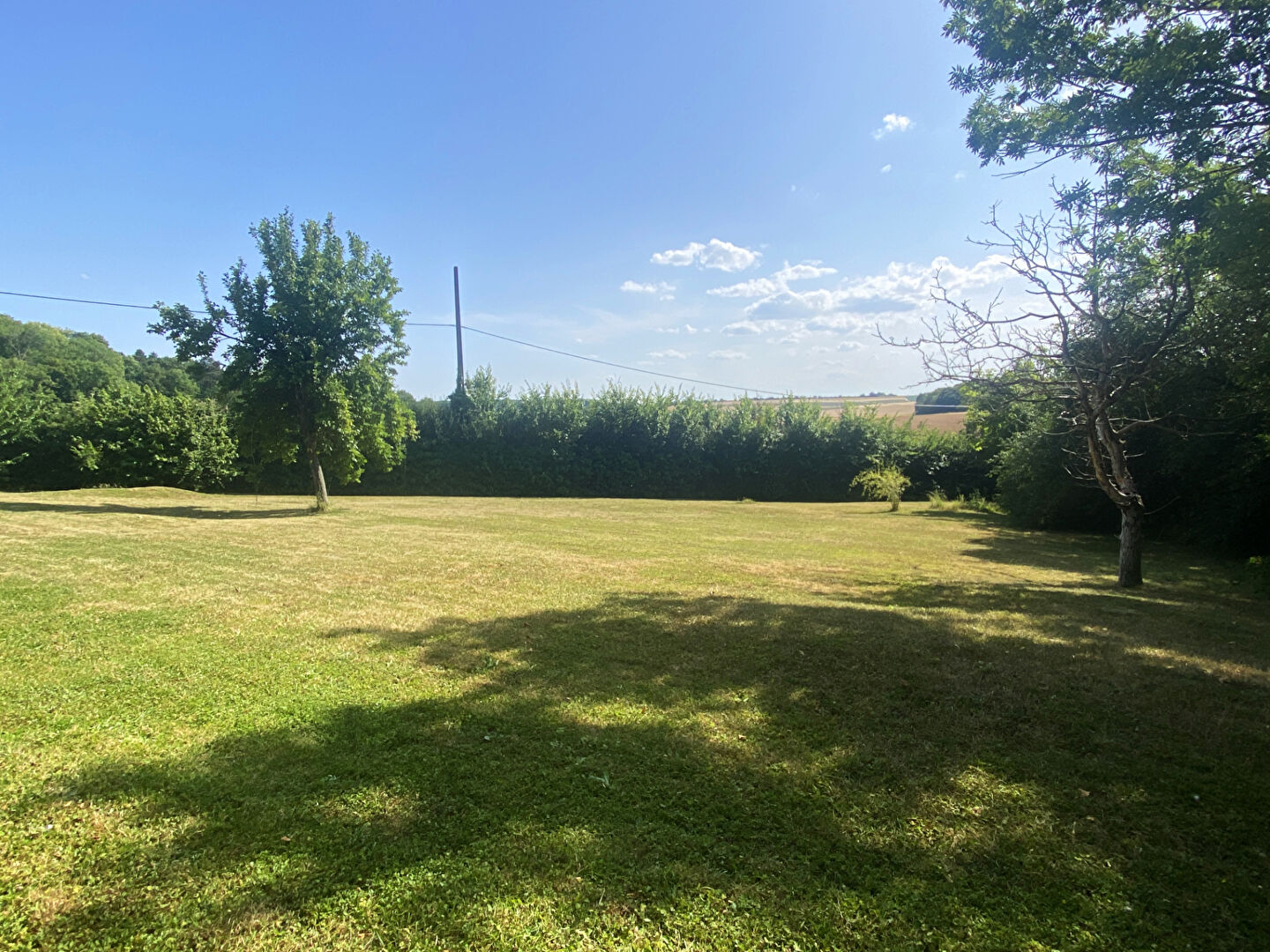 Terrain constructible avec vue campagne - Fontenay-Saint-Père - 1226 m²