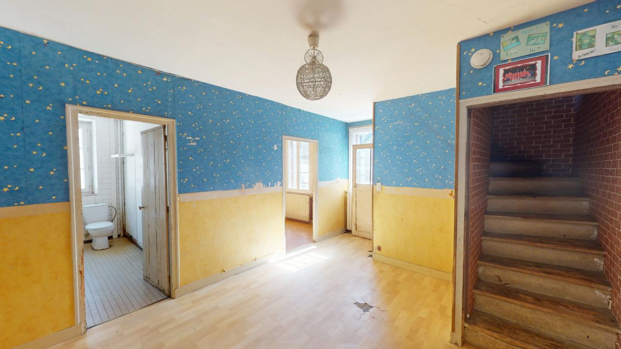 Photo EXCLUSIVITE - MAISON DE VILLE A RENOVER image 4/6