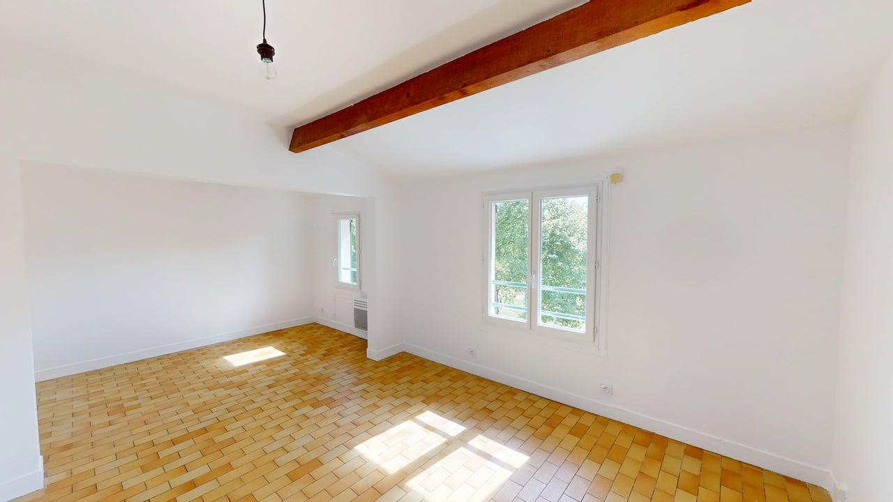 Photo Appartement Issou 1 pièce(s) 30.57 m2 image 1/6