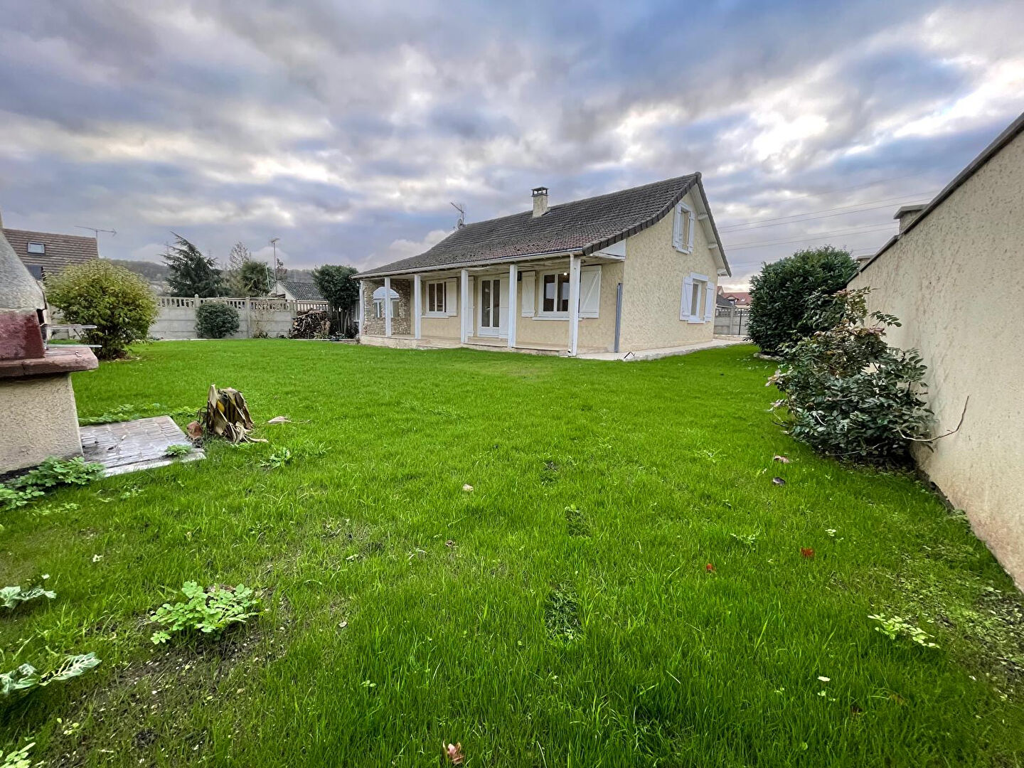 Maison Porcheville 8 pièce(s) 185 m2