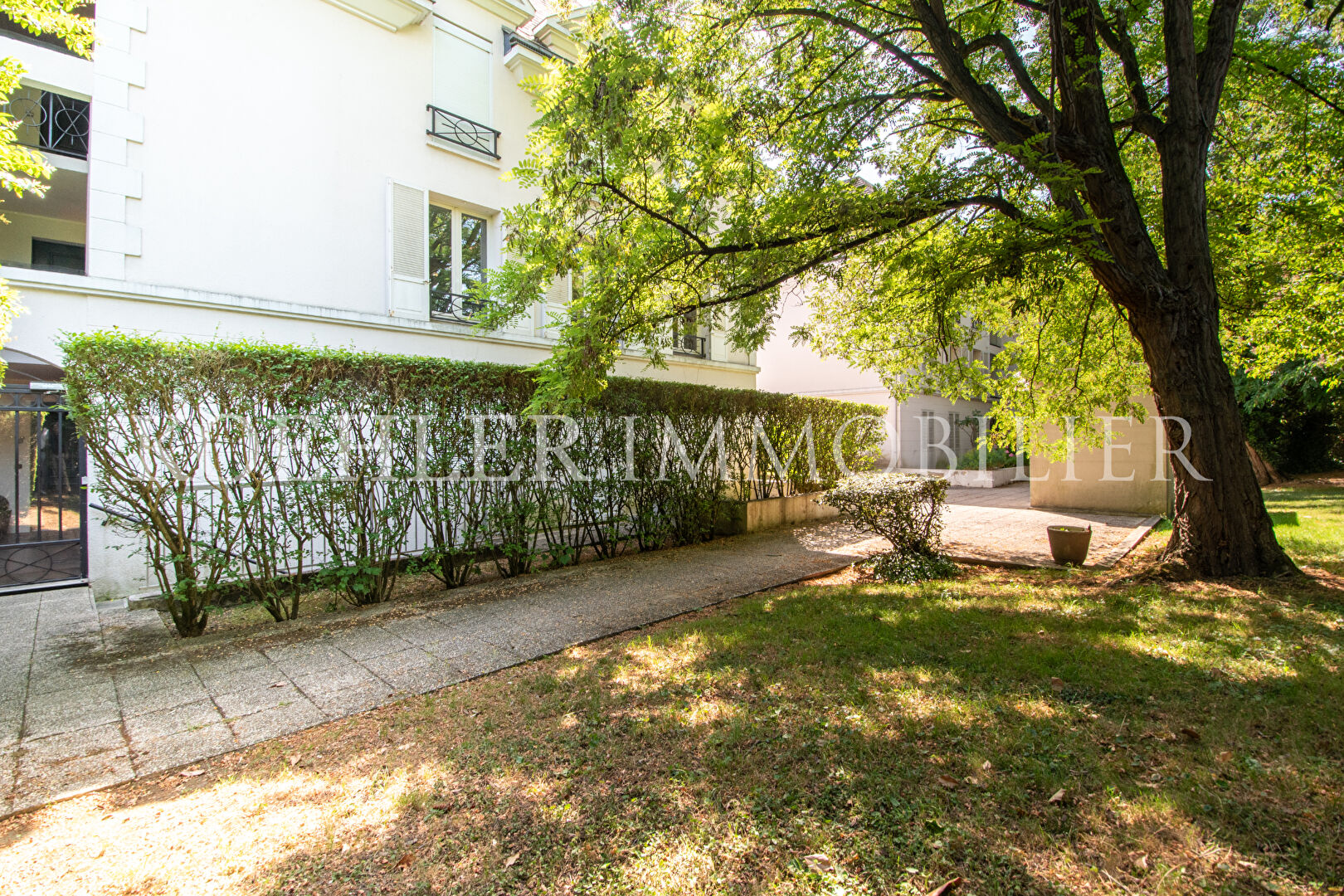 LE RAINCY - 78 m² - 4/5  pièces - balcon - parking