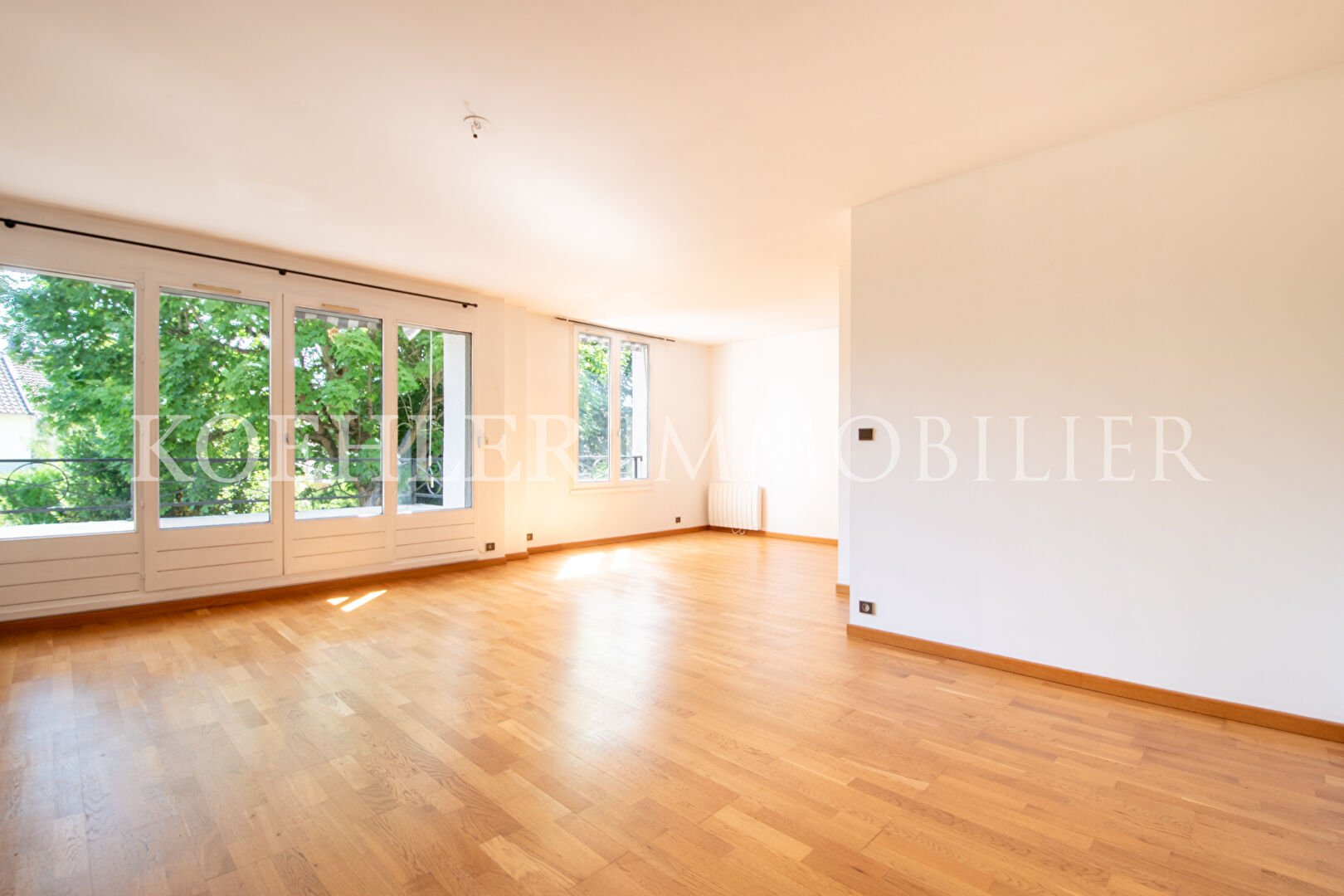 Photo LE RAINCY - 78 m² - 4/5  pièces - balcon - parking image 2/6