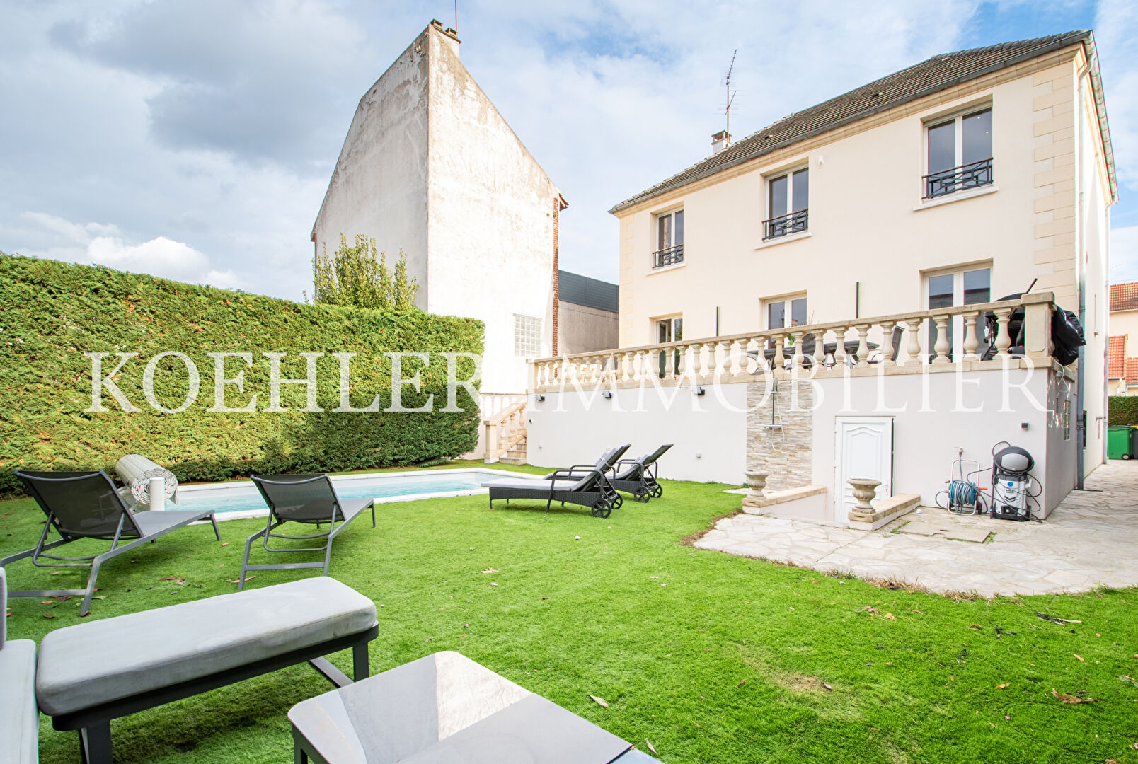 Photo Les Pavillons-sous-bois - 5 chambres  - 182 m² image 1/6