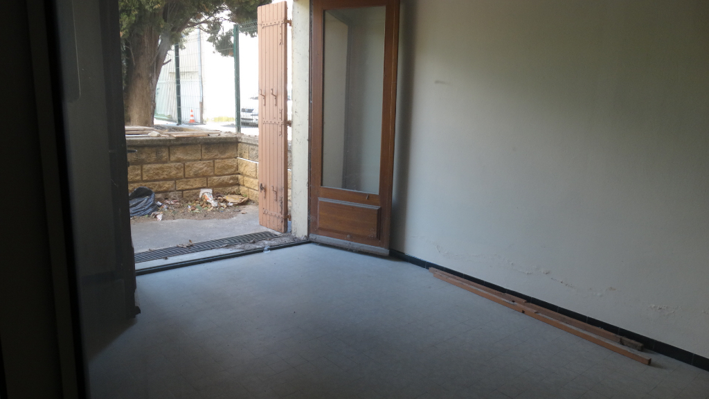 Photo Local professionnel  bureaux 110 m² + 10 parkings image 3/6