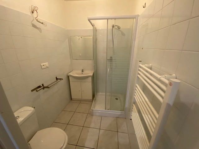 Photo Appartement Carpentras 3 pièce(s) 70 m2 image 4/6