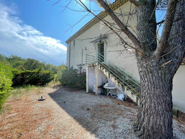 Photo Appartement Beaumes De Venise 3 pièce(s) 51 m2 image 1/6