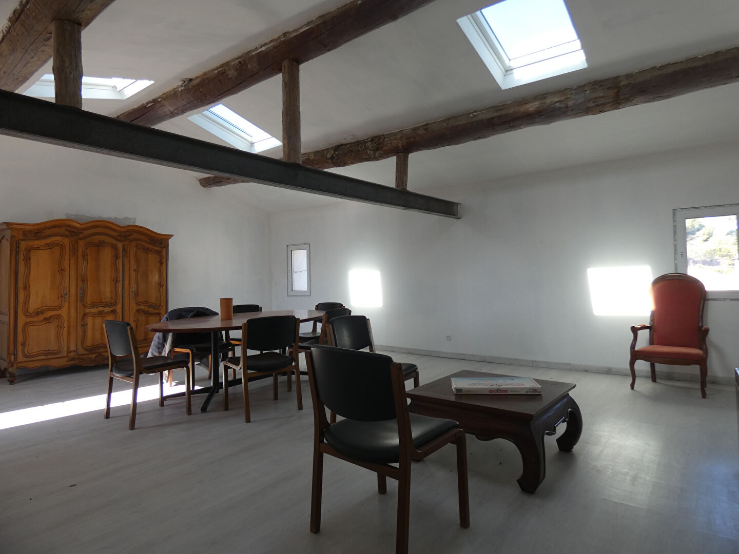 Photo Mas Carpentras 9 pièce(s) 250 m2 image 4/6